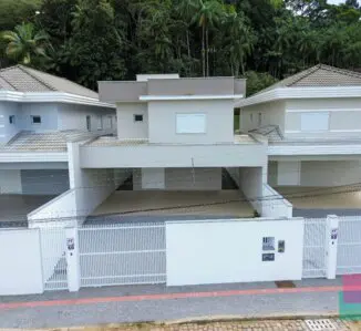 Casa em Joinville, Atiradores - Residencial Centauro